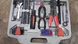 lot 62 image: 175 Piece Automotive Repair Tool Kit