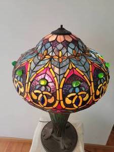 lot 3 image: Wheat Mosaic Tiffany Onion Bulb Table Lamp