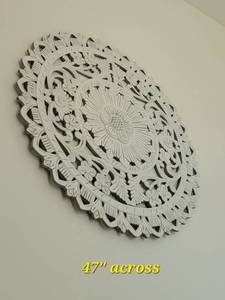 lot 71 image: Contemporary Decor Saucer