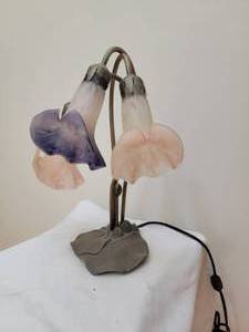 lot 72 image: Pond Lilly Three Shade Lamp