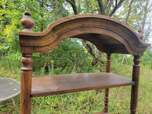 lot 78 image: French Provencial Open Shelf, B