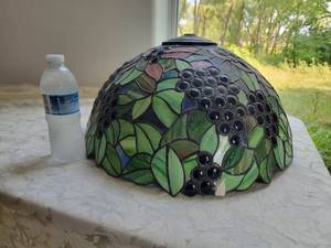 lot 19A6 image: Vintage Leaded Stain Glass Tiffany Shade Grape Clusters
