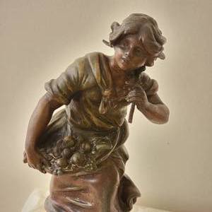 lot 40 image: Moreau Maraudeuse Gypsy Girl 19th C. Sculpture, Spelter Bronze