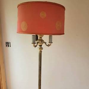 lot 149 image: Vintage Floor Lamp