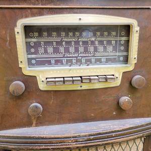 lot 148 image: Antique Stromberg Carlson Floor Model Radio