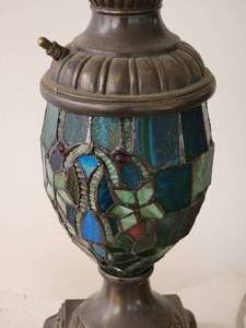 lot 84A1 image: Stunning Stained Glass Vase Lamp