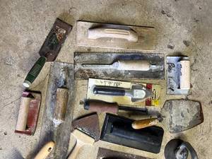 lot 8 image: Concrete Tools
