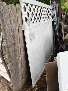 lot 70 image: White Panel Fence Section