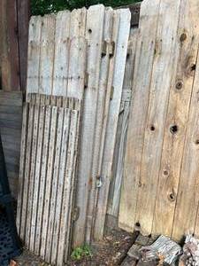 lot 68 image: Barn Wood