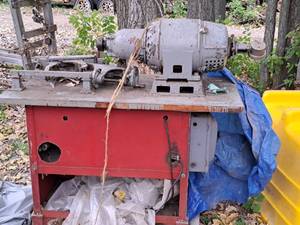lot 14 image: Metal Lathe