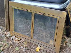 lot 28 image: Fireplace Guard 38-14x25