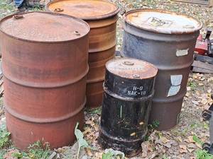 lot 38 image: Lot of (4) Metal Drums
