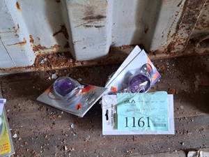 lot 79 image: Lot of (5) Beehive Marker Lights (New)
