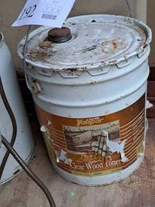 lot 192 image: Valspar 5-Gallon Clear Wood Toner (Full)