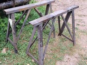 lot 81 image: Lot of (2) Sawhorses