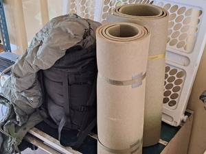 lot 149 image: Sleeping Bag, (2) Sleep Mats