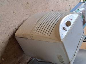 lot 152 image: Zenith 30-pints Humidifier ZD30