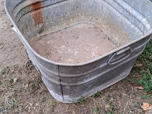 lot 175 image: Schlueter Deluxe Water Tub