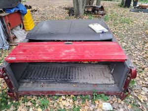 lot 10 image: 1980-1996 Ford Pickup Tailgate and Liner