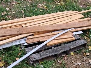 lot 56 image: Lot of (1 Stack) Scrap Wood