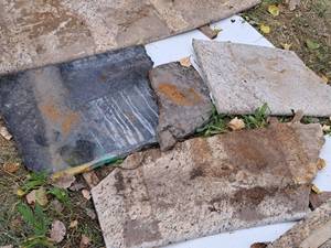 lot 61 image: Lot of (4) Granite Slabs