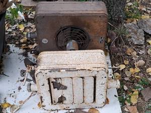 lot 47 image: Lot of (2) Vintage Trane Heaters