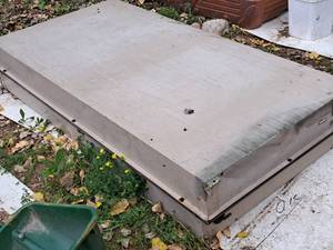 lot 52 image: Lot of (2) Lennox Solar Panels