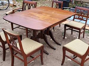 lot 211 image: Wood Dining Table Set - Table with Fold-Down Sides, (6) Chairs, (2) Leafs
