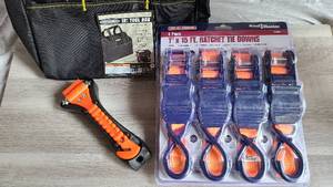lot 19 image: NEW Tool Bag, Rachet Strap Set and Glass Cutter