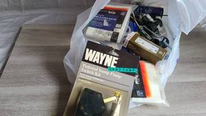 lot 134 image: Assorted Electrical Items