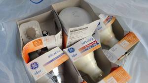 lot 150 image: Lot of Light Bulbs