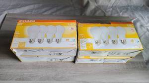 lot 161 image: Lot of Light Bulbs