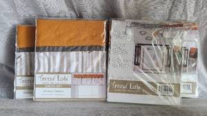lot 208 image: New Lot of Four (4) Trend Lab Valances