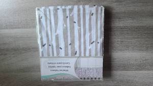 lot 29 image: New Lot of Four (4) Trend Lab Valances