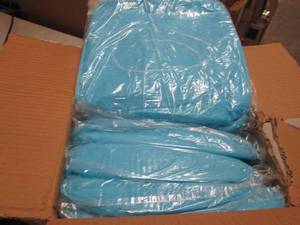 lot 313 image: Case of 1000 28 inch Blue Bouffant ...