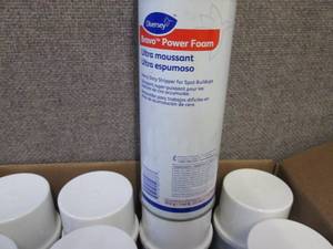 lot 407 image: 12- 23 oz Cans Diversey Bravo Power...