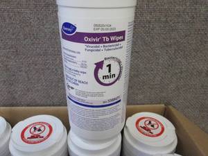 lot 422 image: 12- 60 ct Canisters Diversey Oxivir...