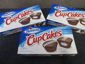 lot 463 image: 3-12 oz 8 pks Boxes Hostess Cupcake...