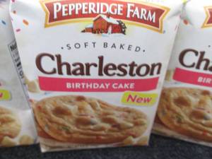 lot 476 image: 5- 8.6 oz pks Pepperidge Farms Birt...