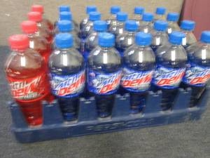 lot 491 image: 24- 16.9 oz Bottes Mountain Dew Cod...
