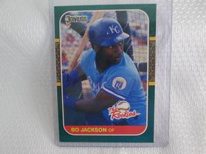 lot 18 image: 1987 Donruss Bo Jackson Rookie Card...