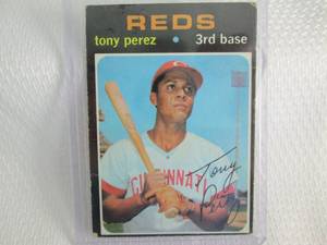lot 38 image: 1971 Topps Tony Perez Card...