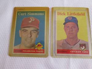 lot 55 image: 1959 Topps Curt Simmons & Dick Litt...