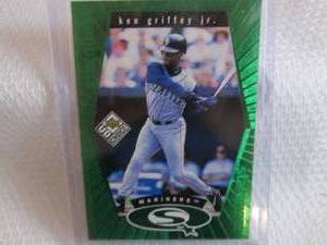 lot 112 image: 1999 Upper Deck Ken Griffey Jr. Gre...