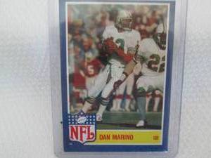 lot 137 image: 1984 Topps Dan Marino Card...