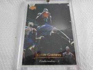lot 143 image: 1995-96 Upper Deck Kevin Garnett Ro...