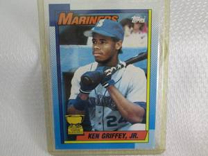 lot 191 image: 1990 Topps Ken Griffey Jr Card...