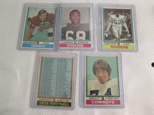 lot 199 image: Assorted 1974 Topps Football Cards...