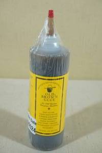lot 14 image: Antique Refinishers Inc Old Brown Glue 20oz