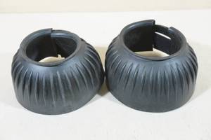 lot 39 image: Cashel Rubber Bell Boots -XL